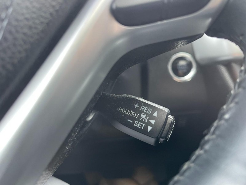 Toyota Highlander Vehicle Image 29