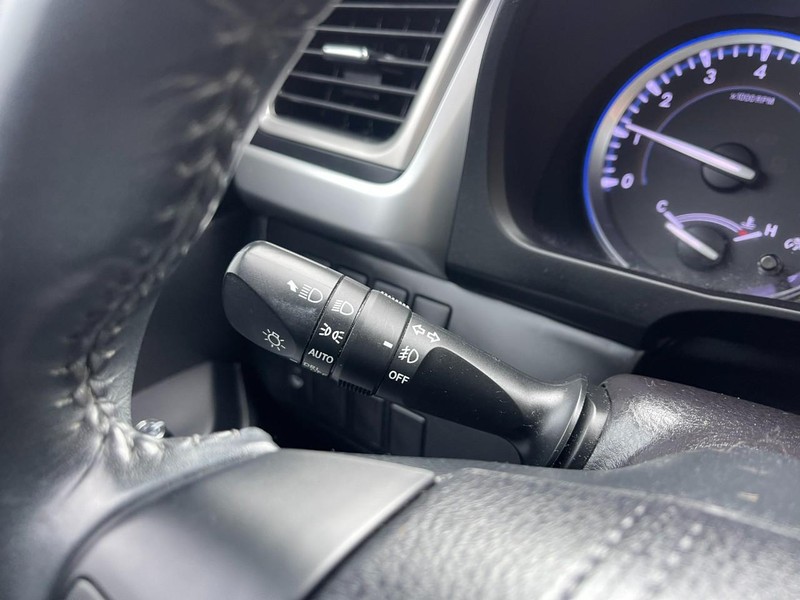 Toyota Highlander Vehicle Image 30