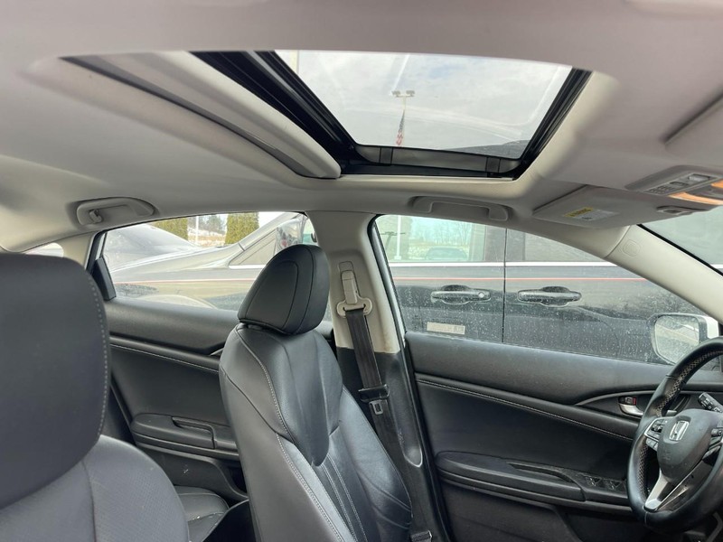 Honda Insight Vehicle Image 03