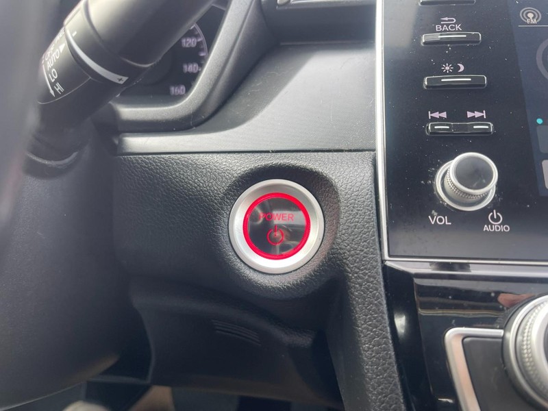 Honda Insight Vehicle Image 25