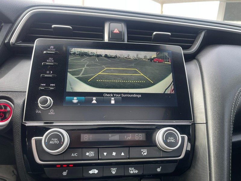 Honda Insight Vehicle Image 28