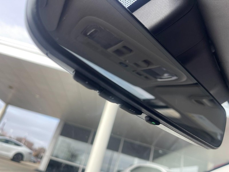 Honda Insight Vehicle Image 29