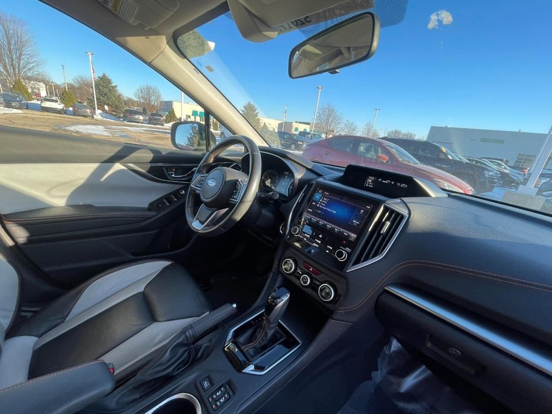 Subaru Crosstrek Vehicle Image 05