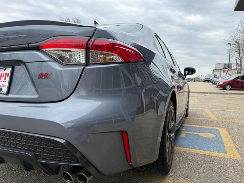 Toyota Corolla Vehicle Image 11