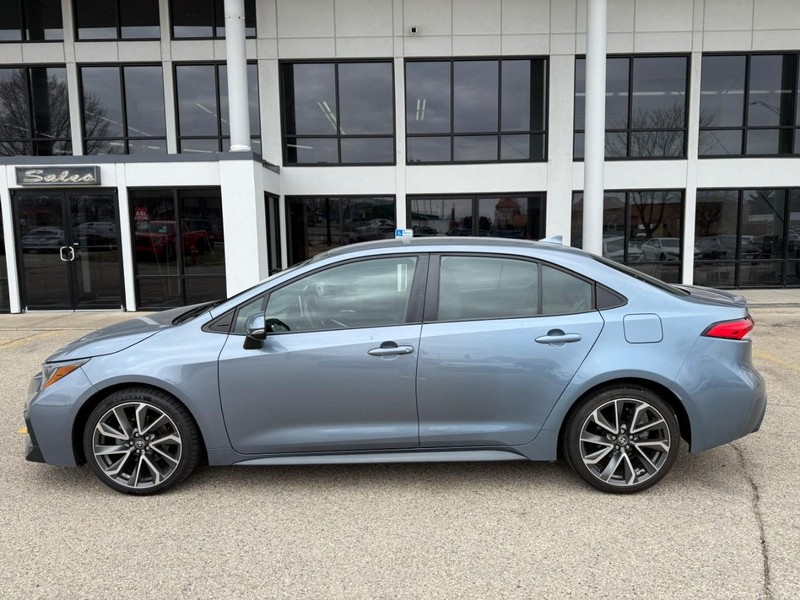 Toyota Corolla Vehicle Image 16