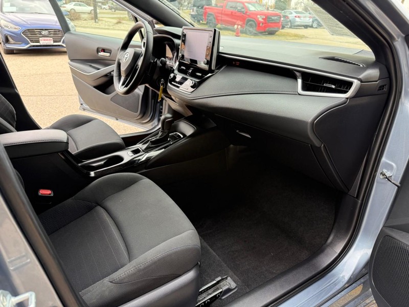 Toyota Corolla Vehicle Image 24