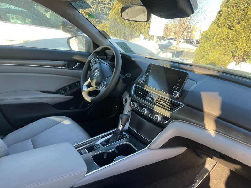 Honda Accord Sedan Vehicle Image 02