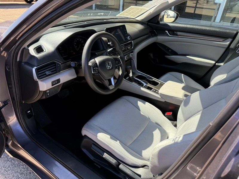 Honda Accord Sedan Vehicle Image 10