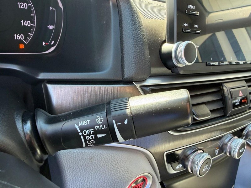 Honda Accord Sedan Vehicle Image 22