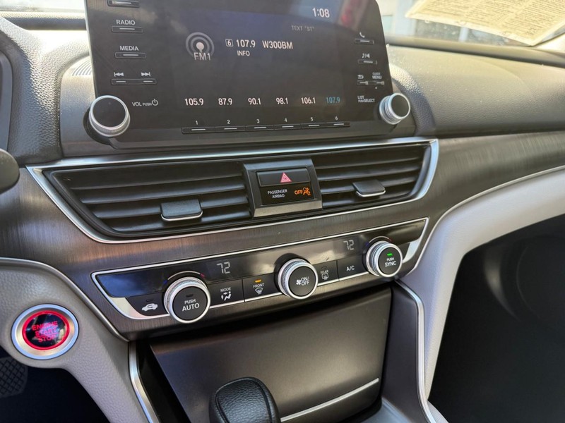 Honda Accord Sedan Vehicle Image 27