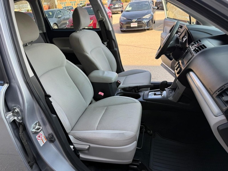 Subaru Forester Vehicle Image 16