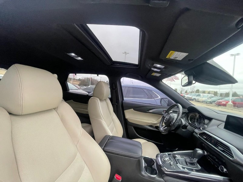 Mazda CX-9 Vehicle Image 03