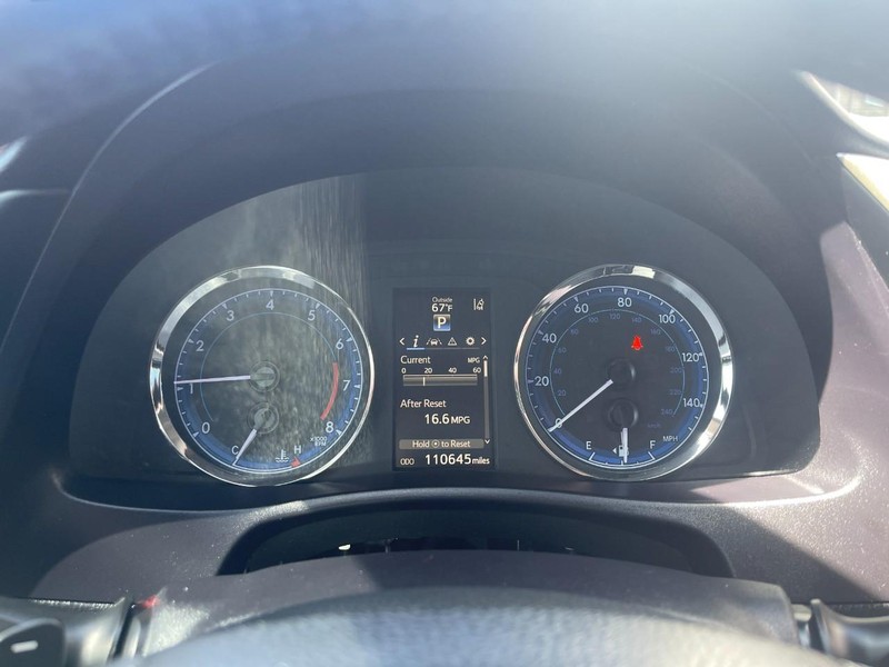 Toyota Corolla Vehicle Image 18