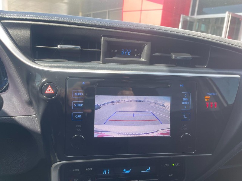 Toyota Corolla Vehicle Image 21