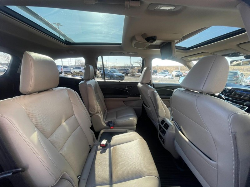 Honda Pilot Vehicle Image 15