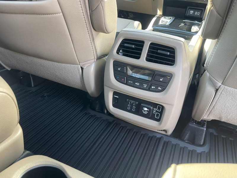 Honda Pilot Vehicle Image 17