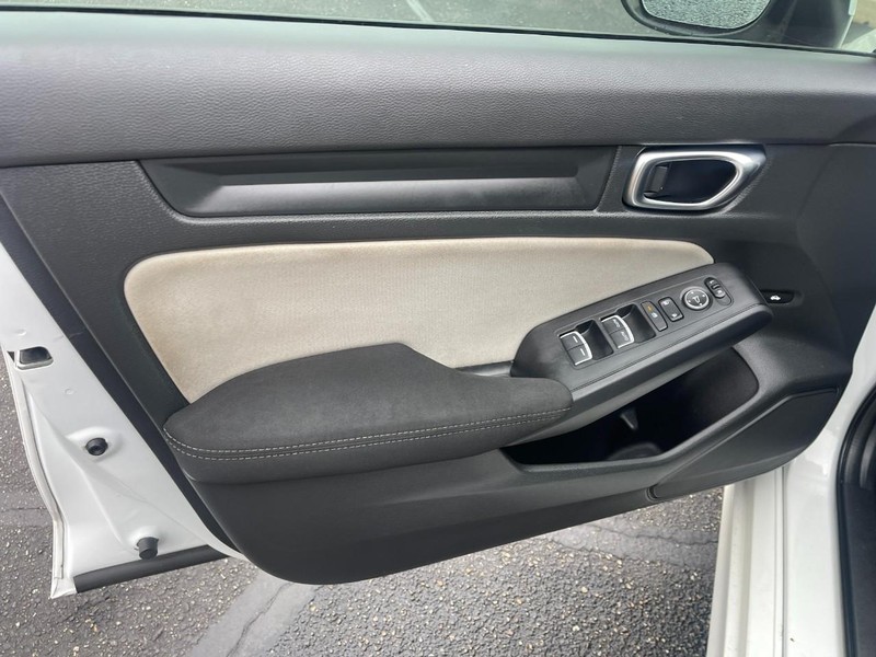 Honda Civic Sedan Vehicle Image 13