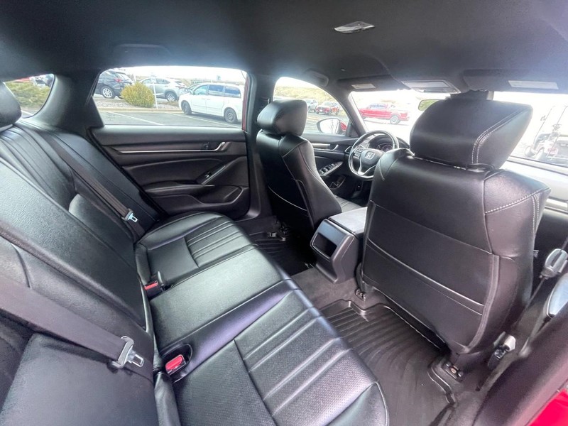 Honda Accord Sedan Vehicle Image 13