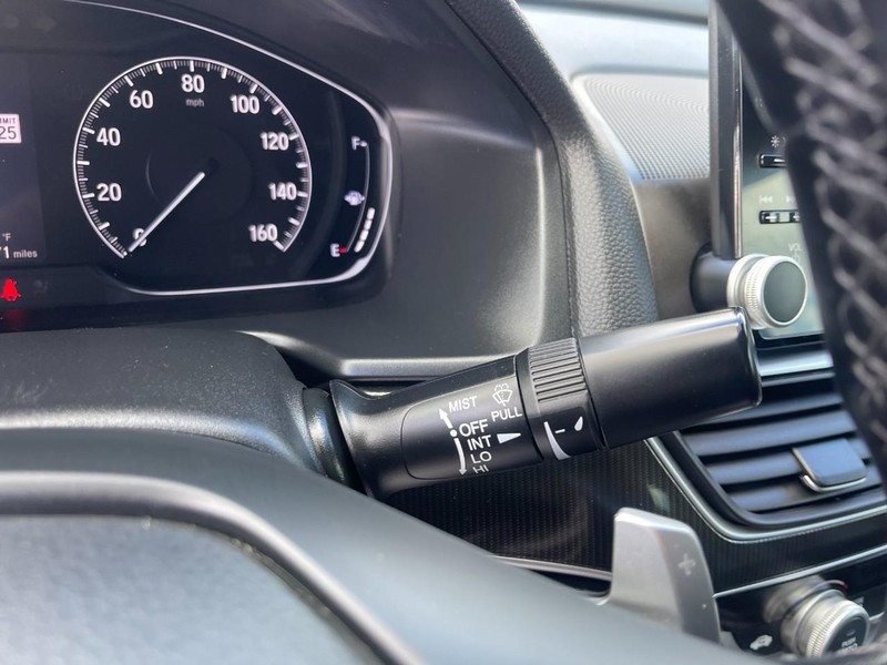 Honda Accord Sedan Vehicle Image 24