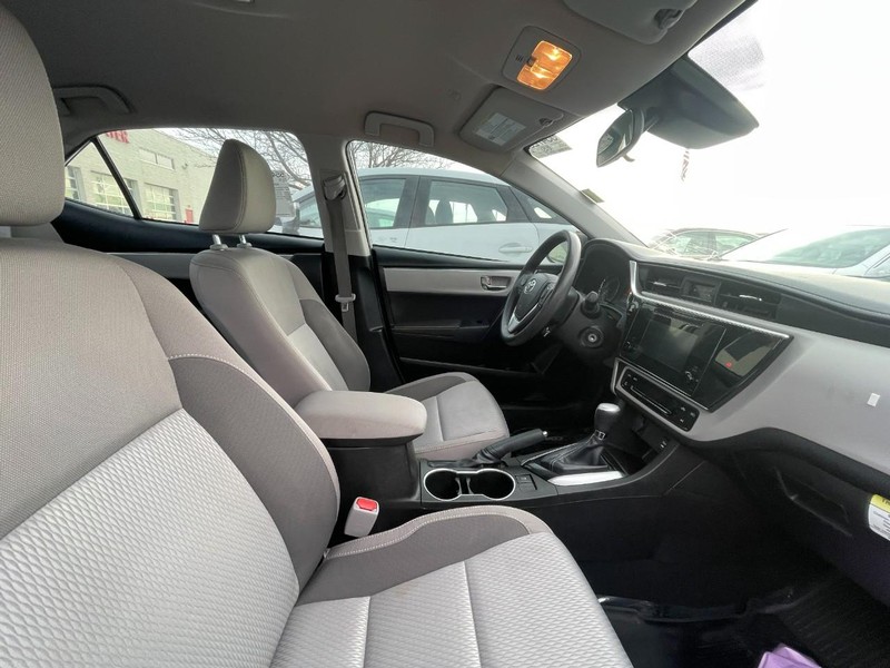 Toyota Corolla Vehicle Image 03