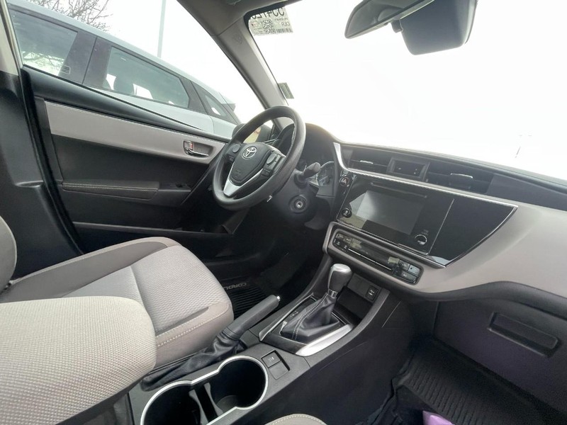 Toyota Corolla Vehicle Image 05