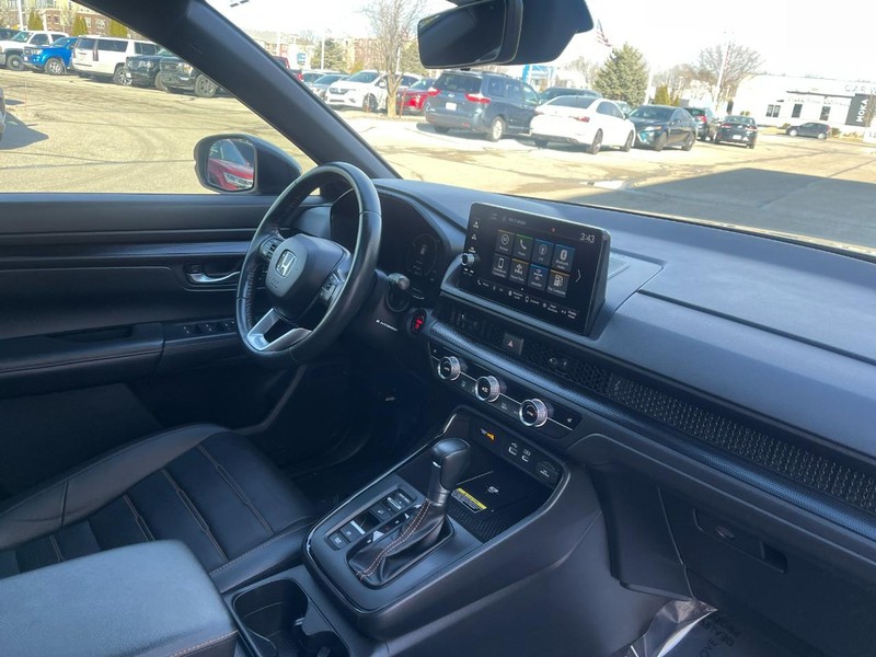 Honda CR-V Hybrid Vehicle Image 09