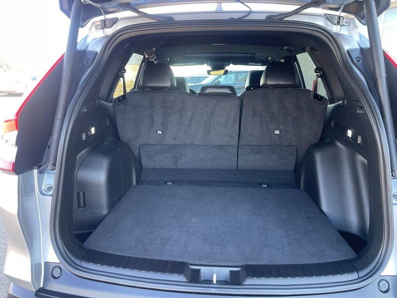 Honda CR-V Hybrid Vehicle Image 16