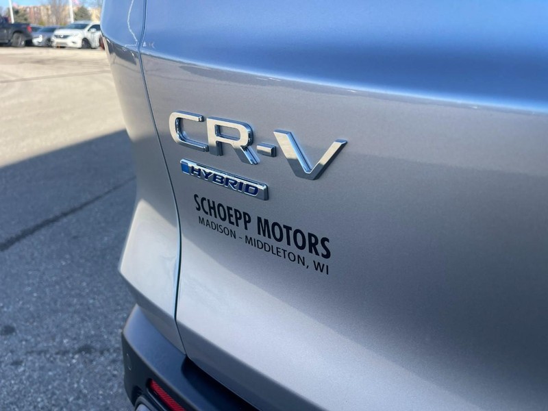 Honda CR-V Hybrid Vehicle Image 18