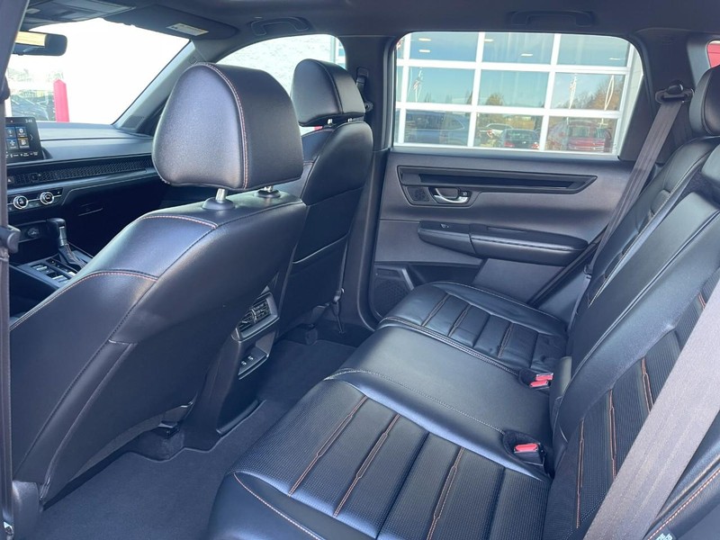 Honda CR-V Hybrid Vehicle Image 19