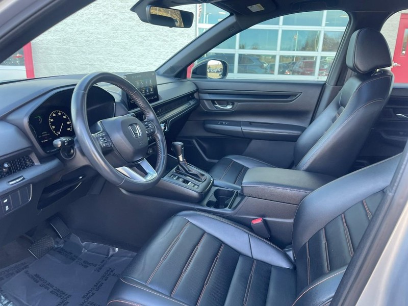 Honda CR-V Hybrid Vehicle Image 21