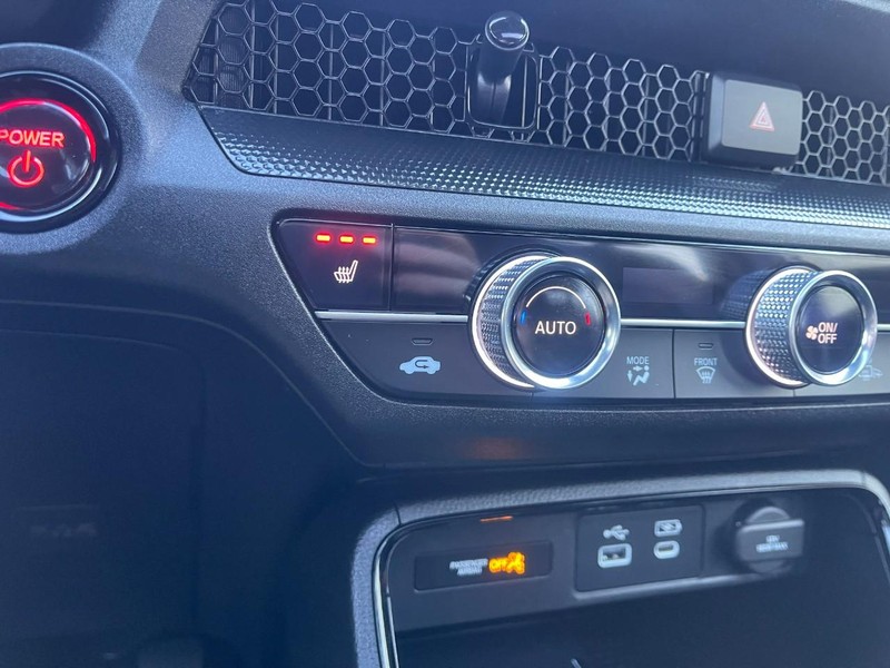 Honda CR-V Hybrid Vehicle Image 35