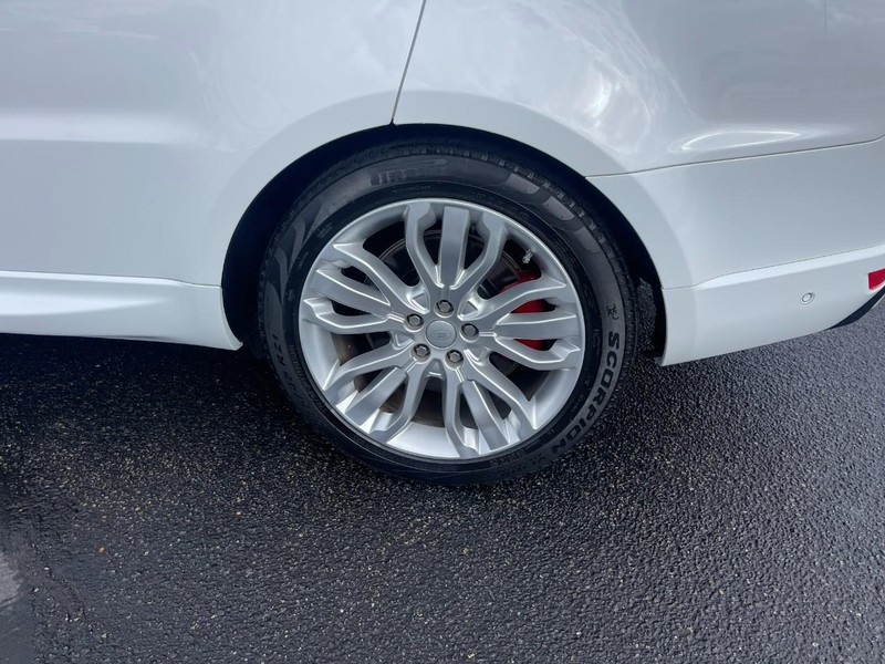 Land Rover Range Rover Sport Vehicle Image 06