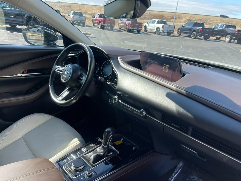 Mazda CX-30 Vehicle Image 09