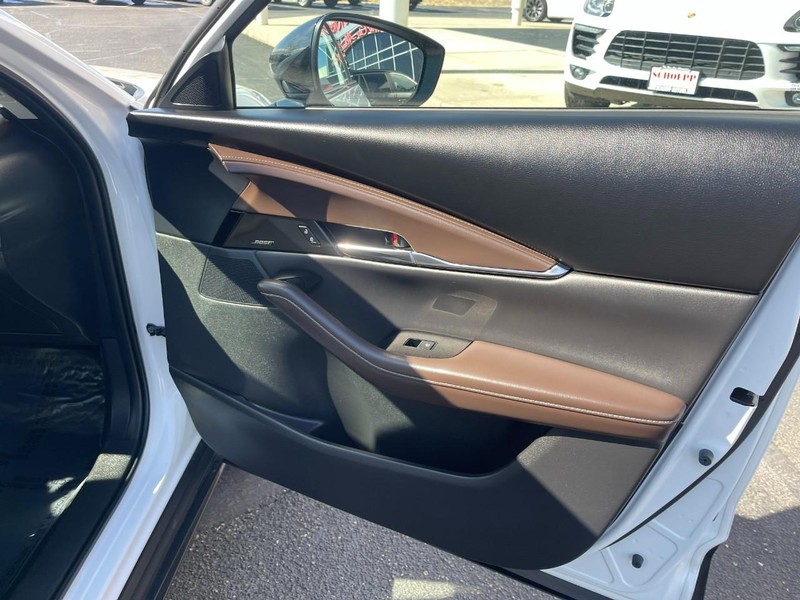 Mazda CX-30 Vehicle Image 12