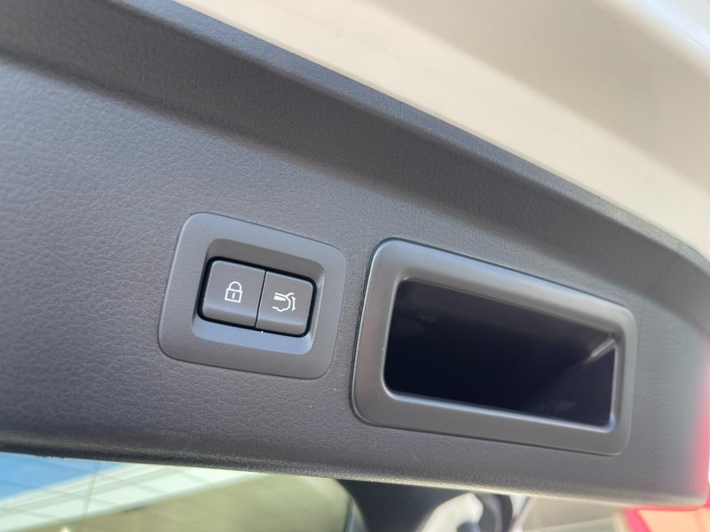 Mazda CX-30 Vehicle Image 18