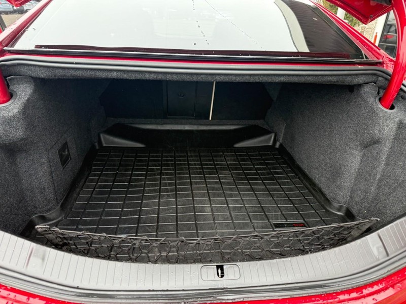 Cadillac XTS Vehicle Image 14