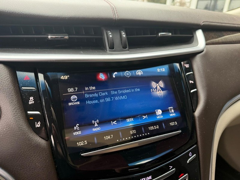 Cadillac XTS Vehicle Image 27