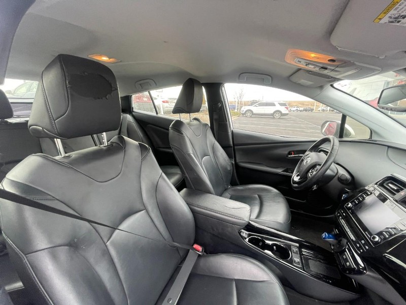 Toyota Prius Vehicle Image 03