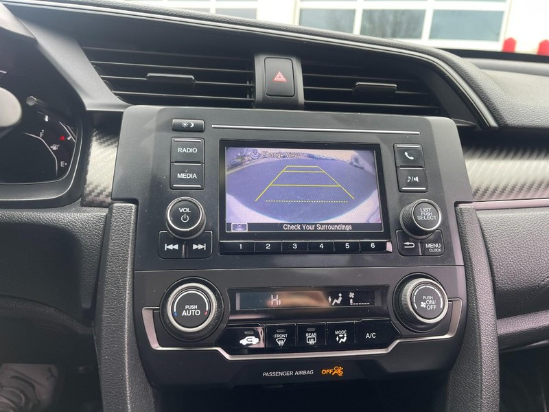 Honda Civic Hatchback Vehicle Image 23