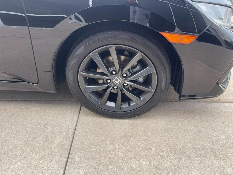 Honda Civic Hatchback Vehicle Image 08