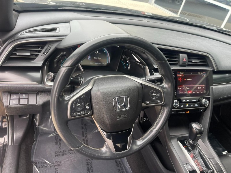 Honda Civic Hatchback Vehicle Image 22