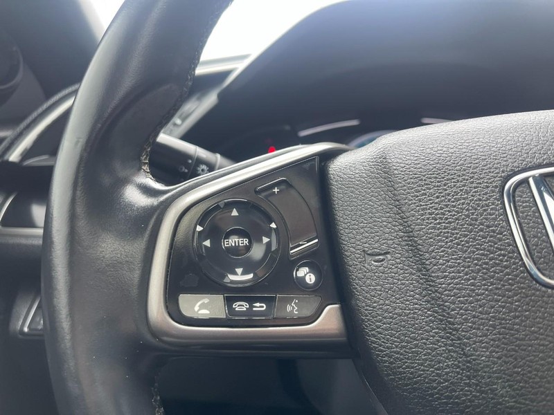 Honda Civic Hatchback Vehicle Image 23