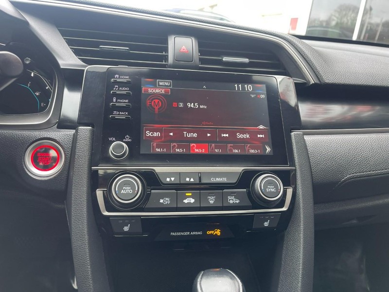 Honda Civic Hatchback Vehicle Image 28