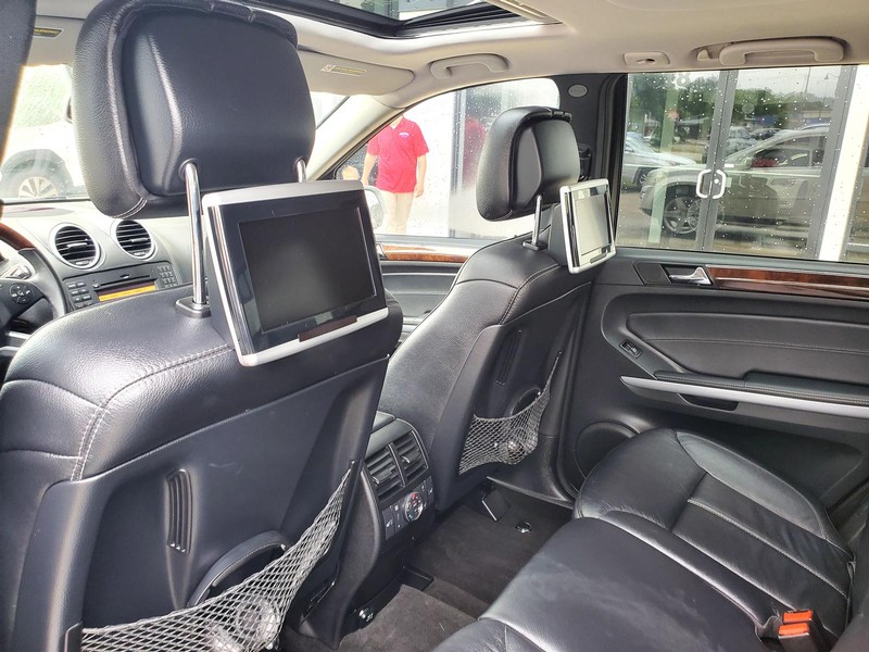 Mercedes-Benz GL-Class Vehicle Image 18