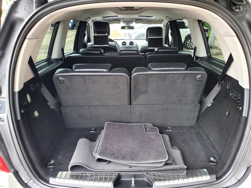 Mercedes-Benz GL-Class Vehicle Image 20