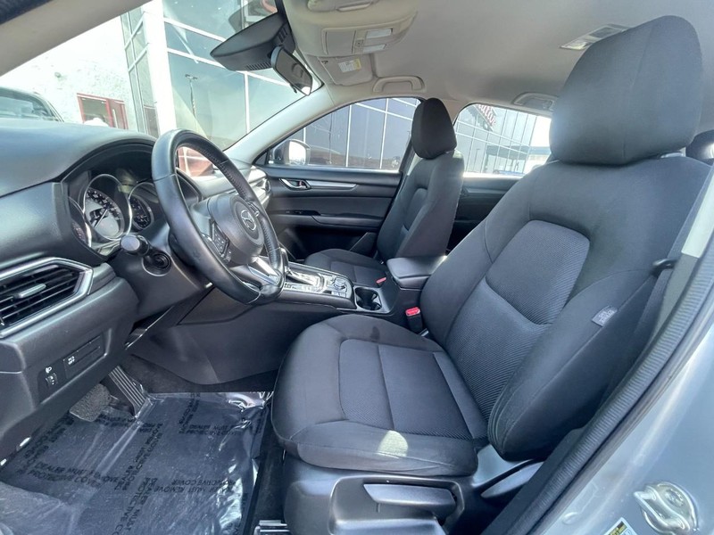 Mazda CX-5 Vehicle Image 16