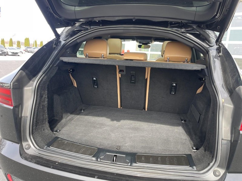 Jaguar E-Pace Vehicle Image 16