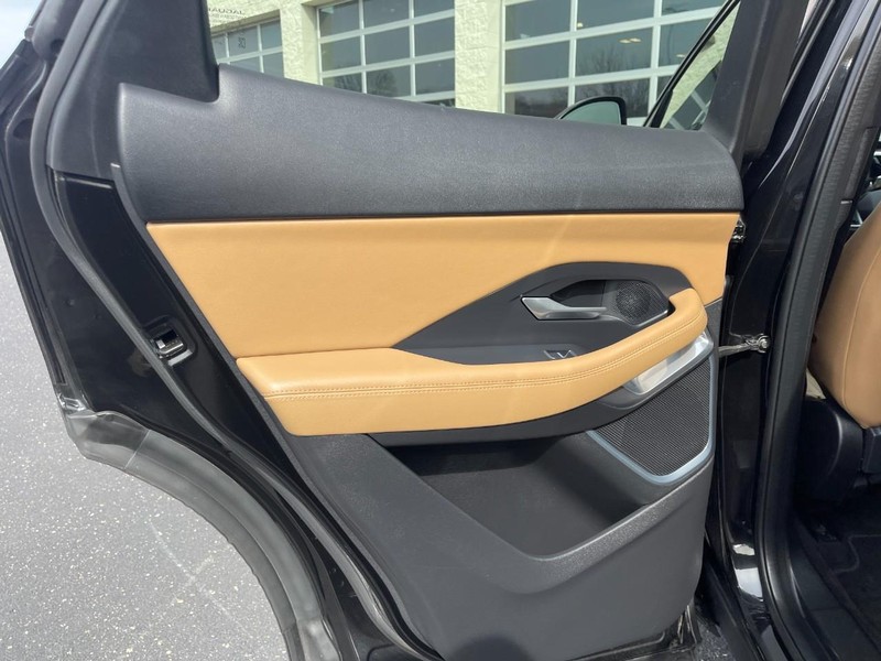 Jaguar E-Pace Vehicle Image 19