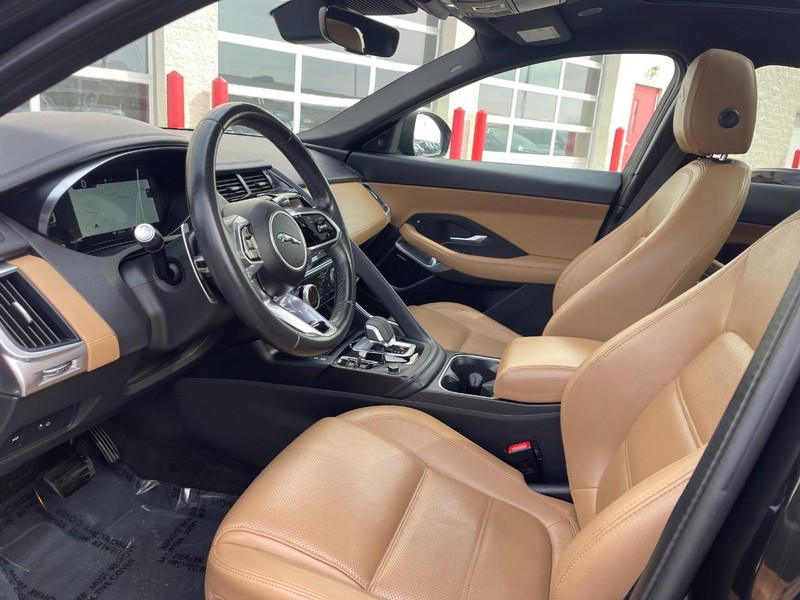 Jaguar E-Pace Vehicle Image 20