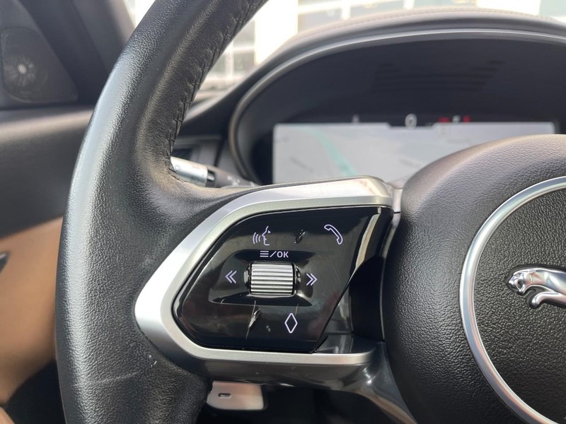 Jaguar E-Pace Vehicle Image 25